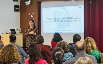 Formación a familias en el AFA Colegio Montserrat